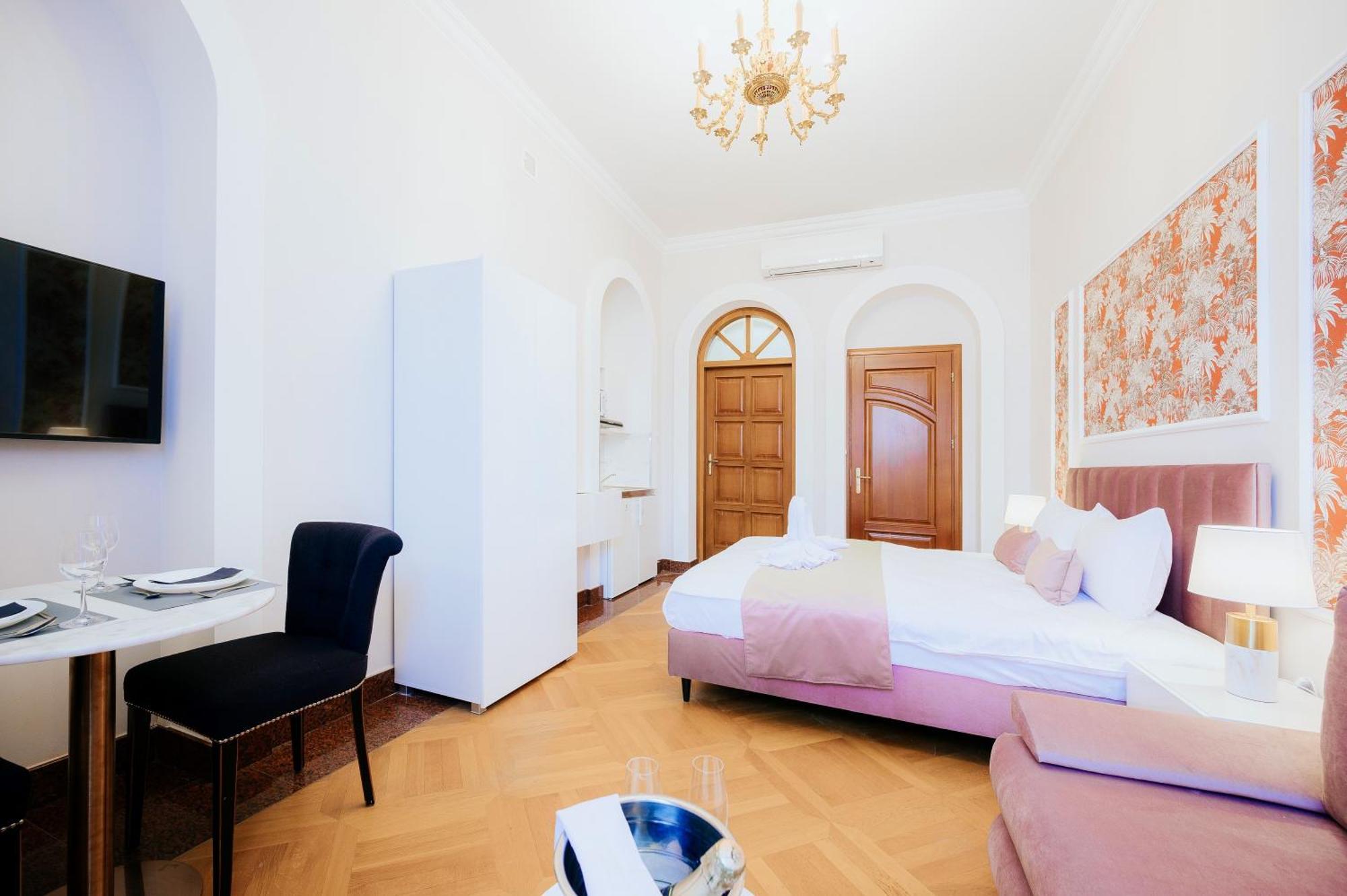 Jess Hotel & Spa Warsaw Old Town Exterior photo